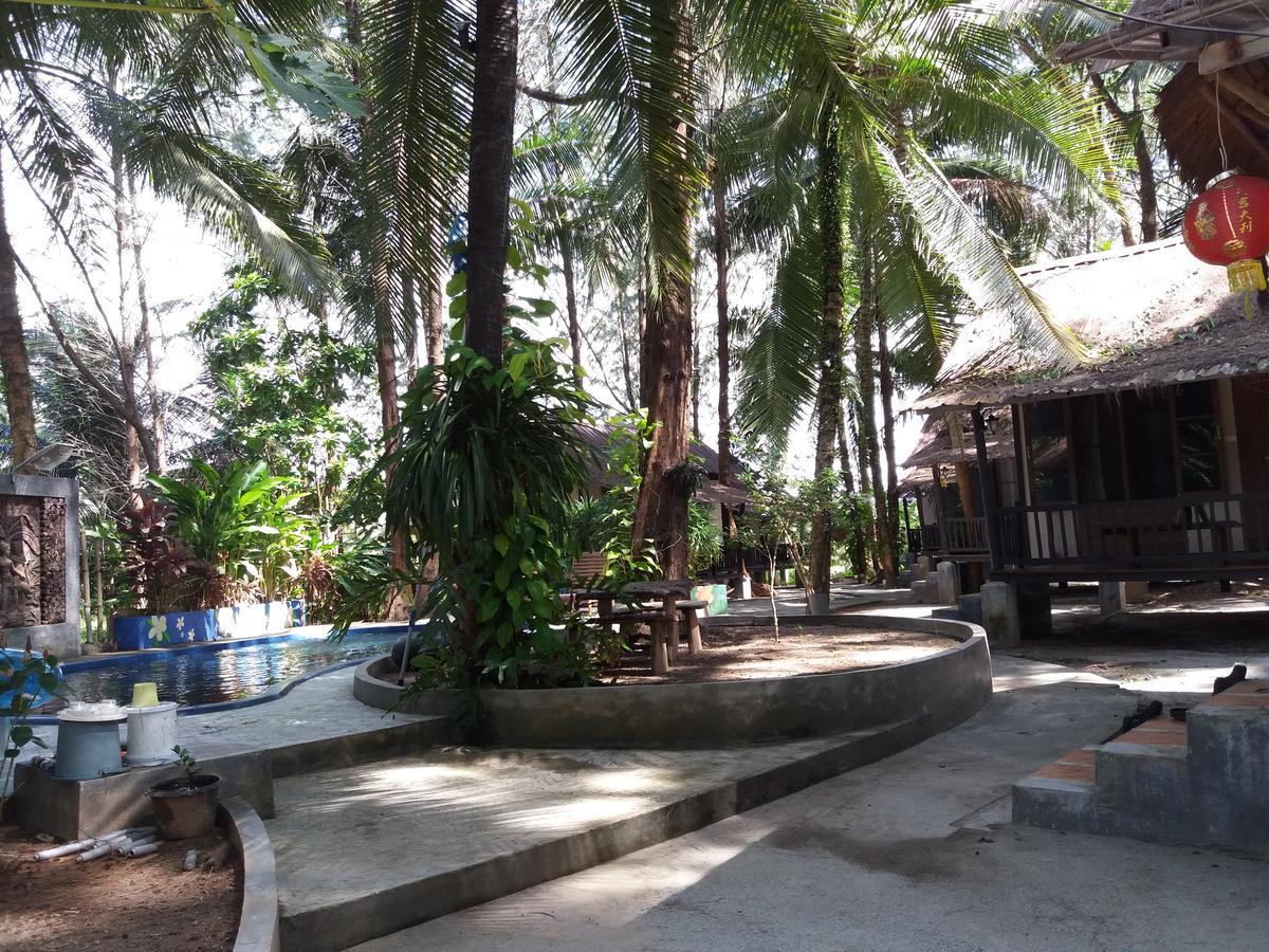 Cfun Cottages Takua Thung Екстериор снимка